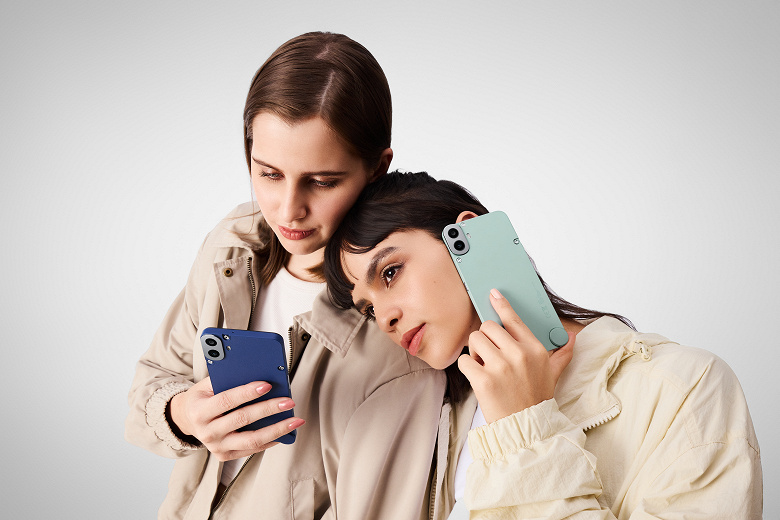 В России стартовали продажи оригинального &laquo;модульного&raquo; смартфона CMF by Nothing Phone 1